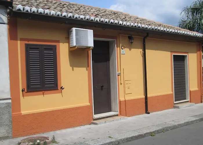 לינה וארוחת בוקר Il Normanno 3*